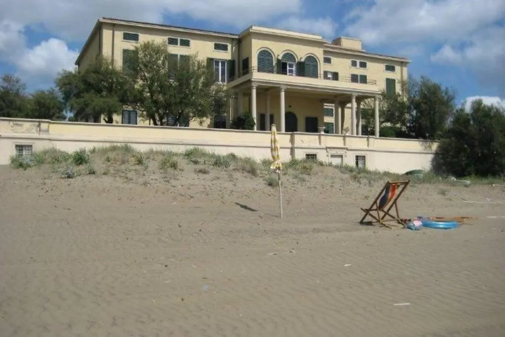 Appartamento In Villa Storica Sul Mare Per 8/10 Persone Castagneto Carducci Apartamento