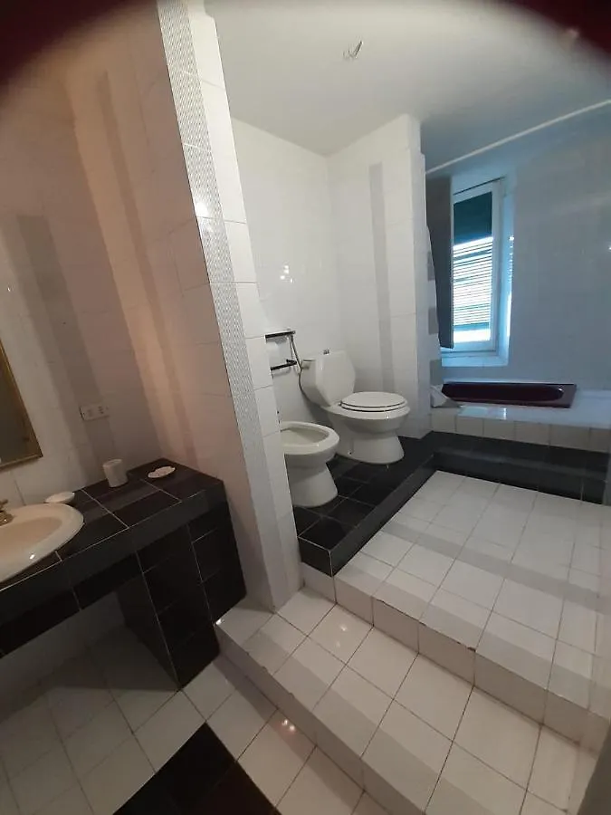 Appartamento In Villa Storica Sul Mare Per 8/10 Persone Castagneto Carducci
