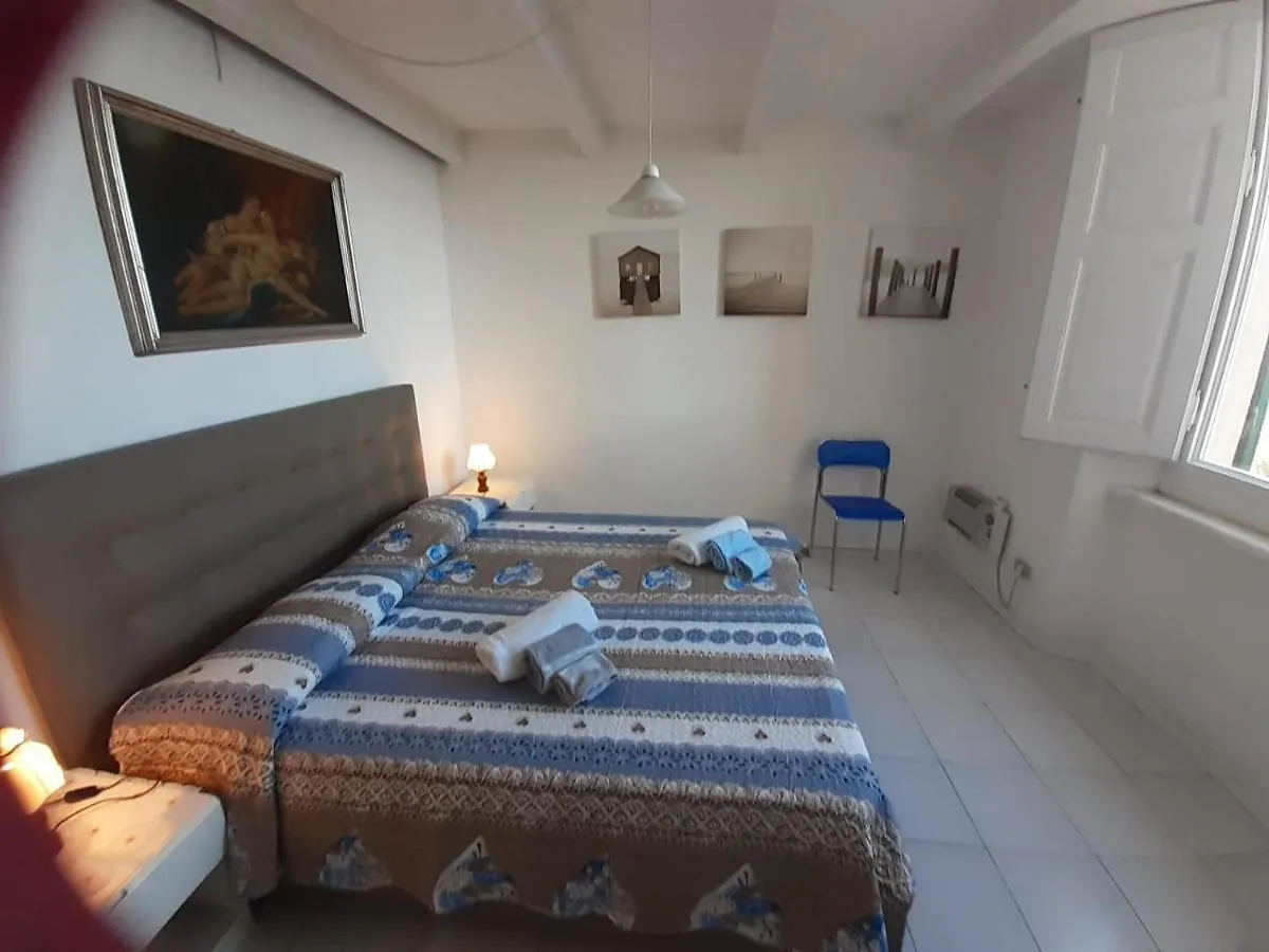 דירה קסטנייטו קרדוצ'י Appartamento In Villa Storica Sul Mare Per 8/10 Persone